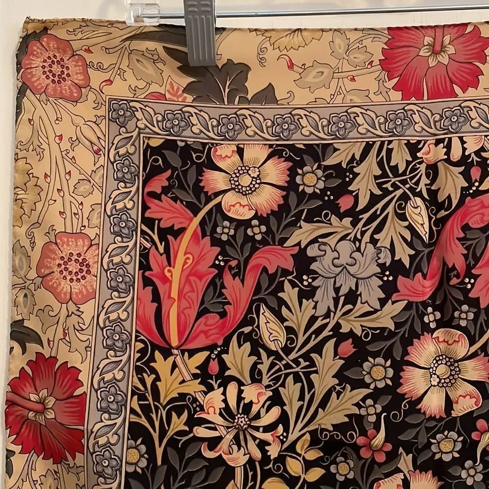 Metropolitan Museum of Art paisley floral silk scarf‎